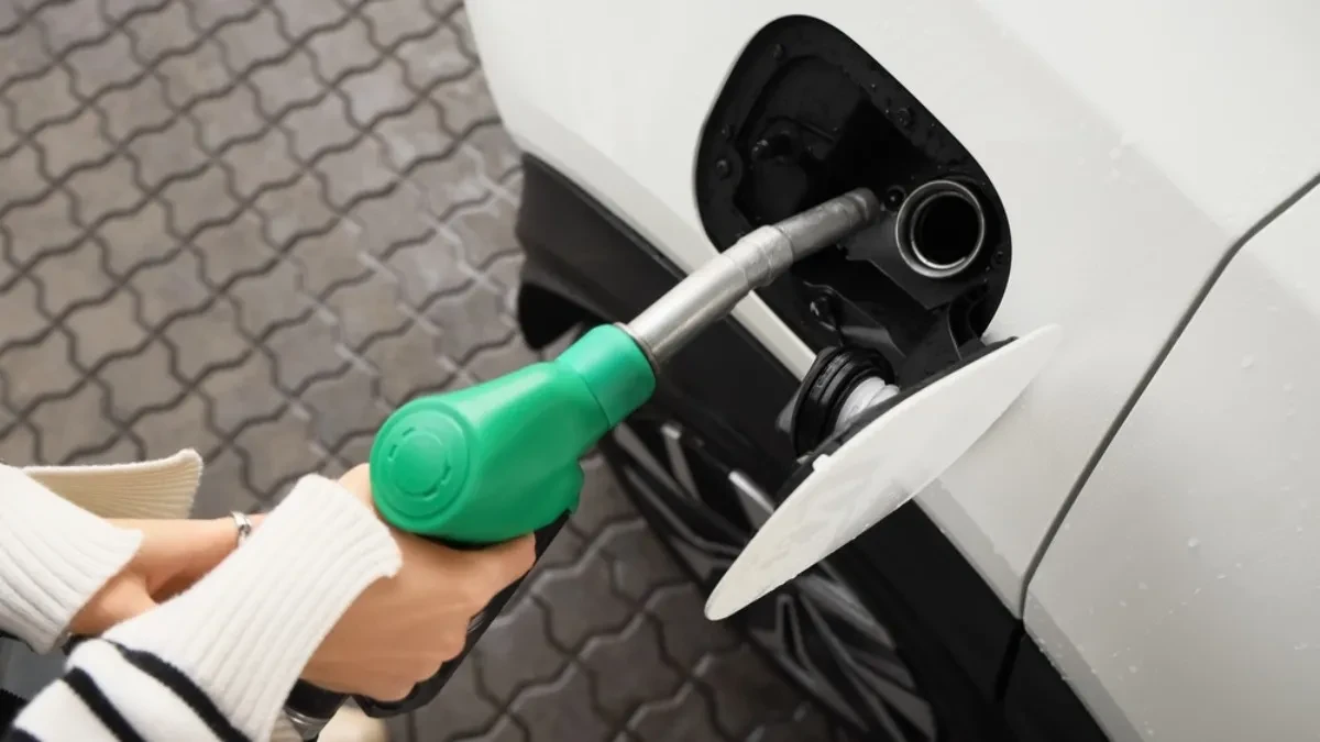 Rupica na poklopcu rezervoara automobila ima važnu ulogu: Ako se zapuši, može nastati ozbiljan kvar