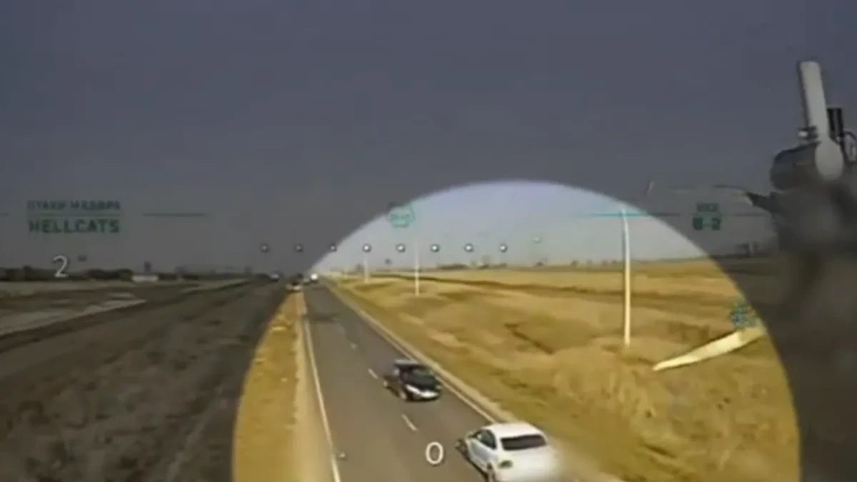 Rusi gledali dron, pa se zakucali jedni u druge! Usledio je napad, Ukrajinci snimili sve (VIDEO)