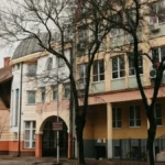 Sedam soba, nikad nije renovirana - kuća stara 110 godina u Senti na prodaju za 250.000 evra