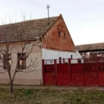 Seosko domaćinstvo na 55 kilometara od Beograda prodaje se za 25.000 evra: Kuća od 120 kvadrata, garaža i plac od 18 ari