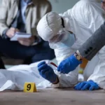 Serijski ubica hara komšilukom?! Policija na nogama, građani preplašeni, ubijeni muškarac i žena
