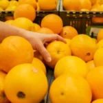 Svi gledaju boju kore, a ovo ni ne primete: Ovaj mali znak otkriva da je pomorandža puna soka