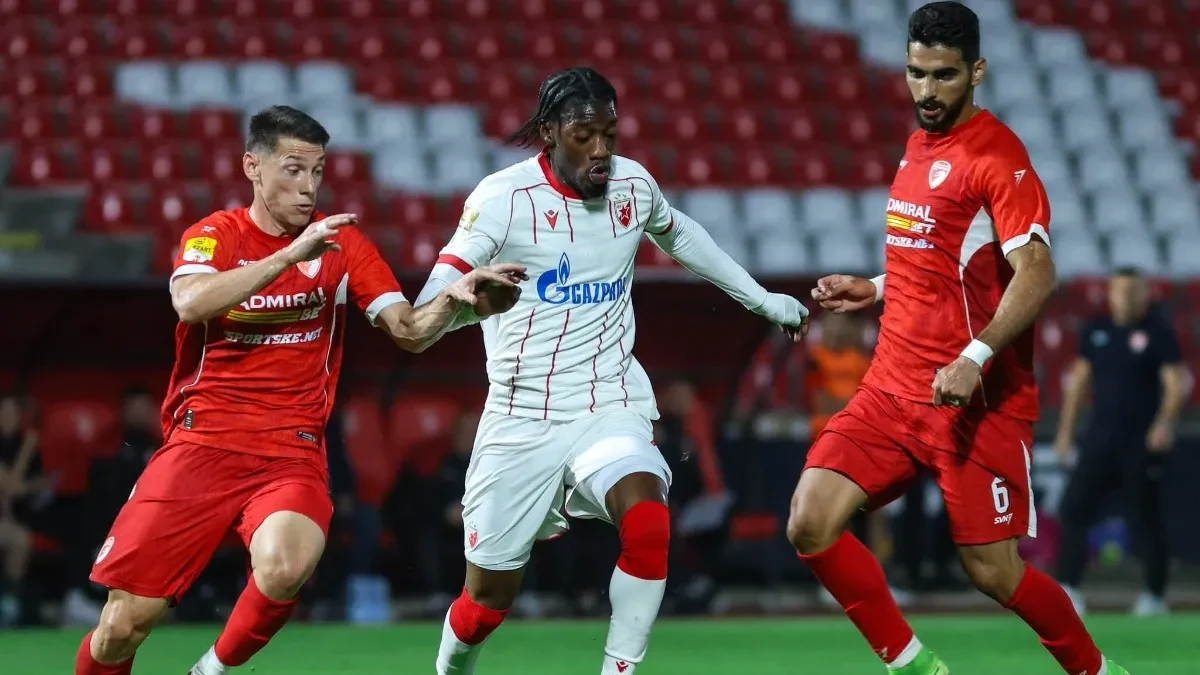 Radnički - Crvena zvezda: Crveno-beli poveli na startu drugog poluvremena
