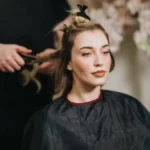Vizuelno podiže jagodice i izdužuje vrat: Beograđanke manično traže ovu frizuru!